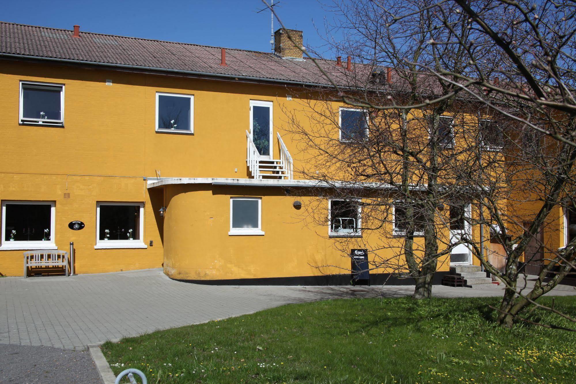 Kanns Hotel Åkirkeby Zewnętrze zdjęcie